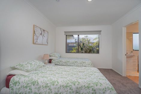 Photo of property in 51 Cholmondeley Crescent, Whitianga, 3510