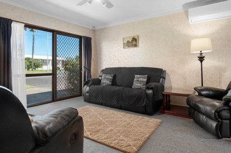 Photo of property in 1/12 Pemberton Crescent, Greerton, Tauranga, 3112