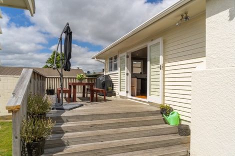 Photo of property in 6 Puriri Crescent, Lansdowne, Masterton, 5810