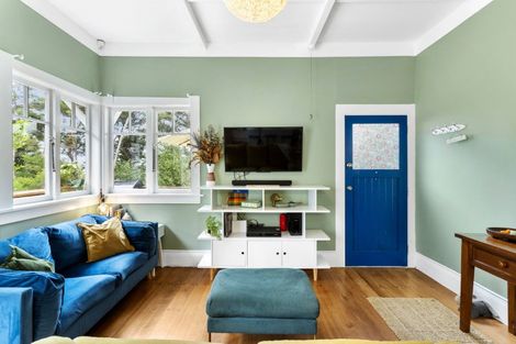 Photo of property in 1/6 Vonnell Place, Birkdale, Auckland, 0626