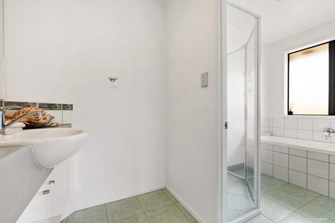 Photo of property in 25 Glenvar Road, Torbay, Auckland, 0630