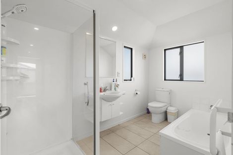 Photo of property in 70a Wharenui Road, Upper Riccarton, Christchurch, 8041