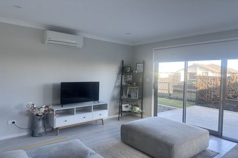 Photo of property in 10 Greenwich Street, Papamoa, 3118