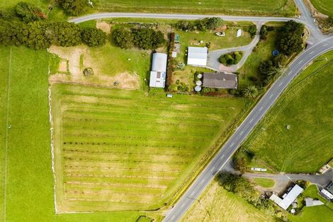 Photo of property in 22 Pataua Road North, Whareora, Whangarei, 0175