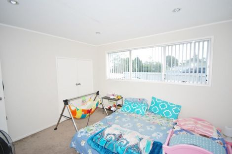 Photo of property in 16 Nan Place, Pakuranga Heights, Auckland, 2010