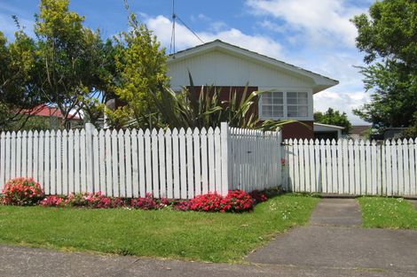 Photo of property in 124 Hillcrest Road, Papatoetoe, Auckland, 2025