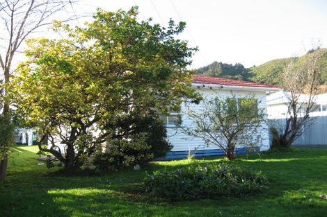 Photo of property in 13 Petrie Street, Wainuiomata, Lower Hutt, 5014