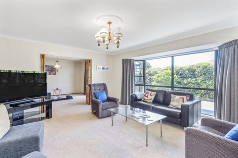 Photo of property in 14 Hastings Street, Waikanae Beach, Waikanae, 5036