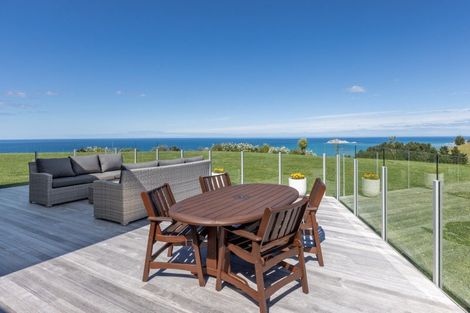 Photo of property in 64 Timoti Road, Waimarama, Havelock North, 4294