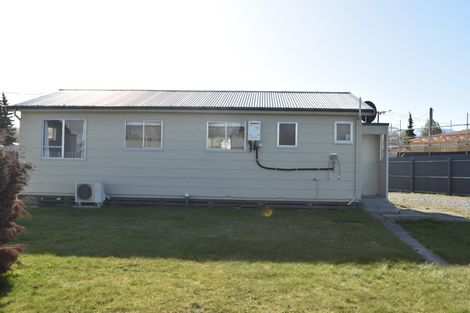 Photo of property in 18 Hunter Crescent, Twizel, 7901