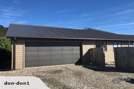 Photo of property in 8 Warbler Lane, Albert Town, Wanaka, 9305