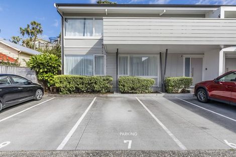 Photo of property in 7/74 Derwent Street, Island Bay, Wellington, 6023