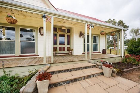 Photo of property in 808 Kimbolton Road, Feilding, 4777