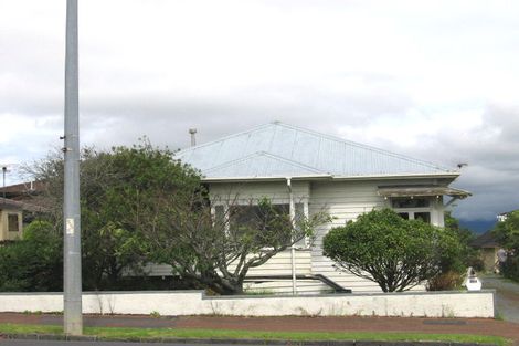 Photo of property in 493 Blockhouse Bay Road, Blockhouse Bay, Auckland, 0600