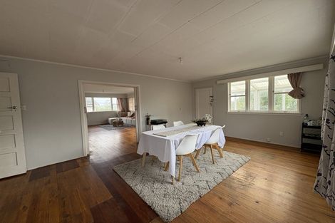 Photo of property in 25 Esmonde Road, Takapuna, Auckland, 0622