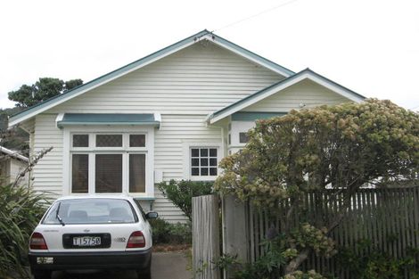Photo of property in 168 Onepu Road, Lyall Bay, Wellington, 6022