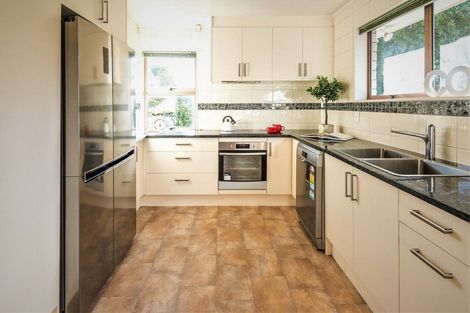 Photo of property in 3 Maugham Drive, Bucklands Beach, Auckland, 2014