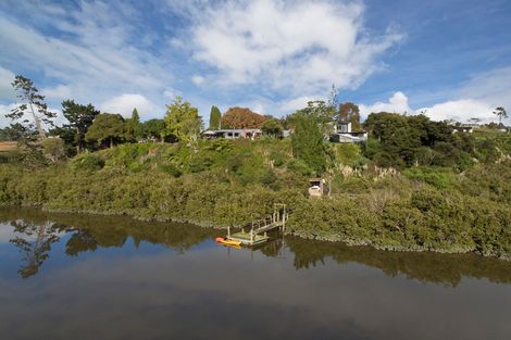 Photo of property in 51 Kent Terrace, Riverhead, 0820