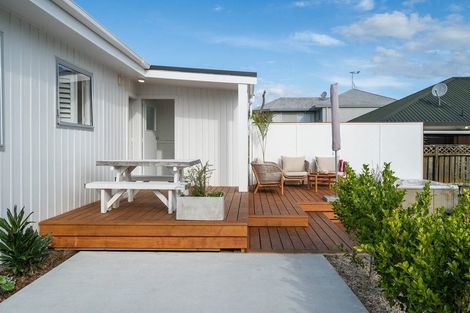 Photo of property in 218 Dickson Road, Papamoa Beach, Papamoa, 3118