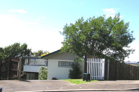 Photo of property in 19 Merida Place, Unsworth Heights, Auckland, 0632