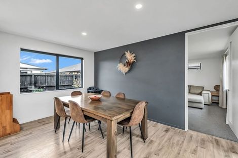 Photo of property in 3 Guyon Street, Marshland, Christchurch, 8083