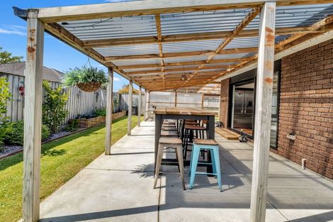 Photo of property in 27 Balrickard Way, Milson, Palmerston North, 4414