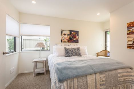 Photo of property in 2/124 Esplanade, Sumner, Christchurch, 8081