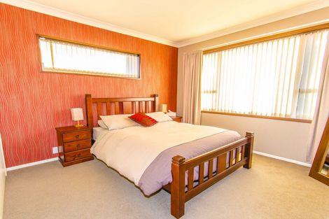 Photo of property in 18 Martin Road, Fairfield, Dunedin, 9018