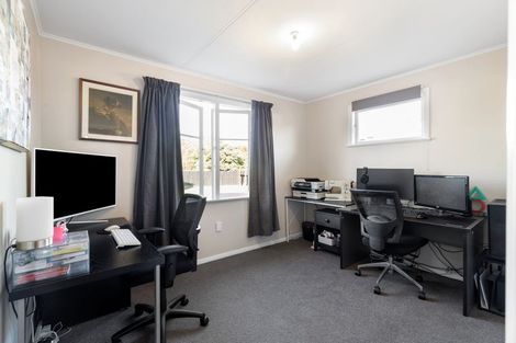 Photo of property in 15 Sinclair Avenue, Highbury, Palmerston North, 4412