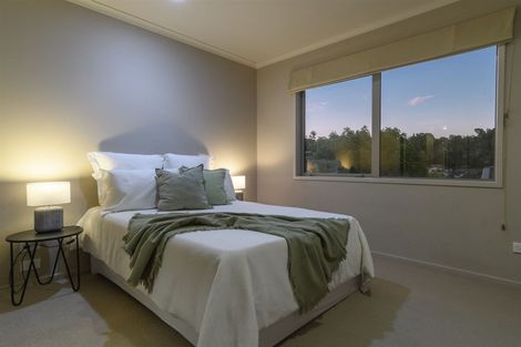 Photo of property in 136 Waterside Drive, Pyes Pa, Tauranga, 3112