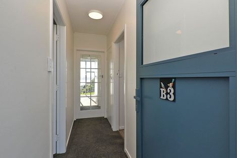 Photo of property in 23 Rangitane Street, Maupuia, Wellington, 6022