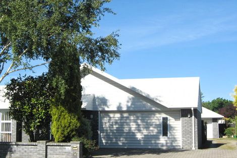 Photo of property in 2/19 Colchester Place, Templeton, Christchurch, 8042