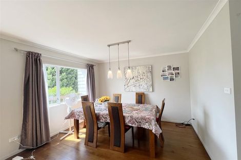 Photo of property in 10 Salamanca Road, Sunnynook, Auckland, 0620