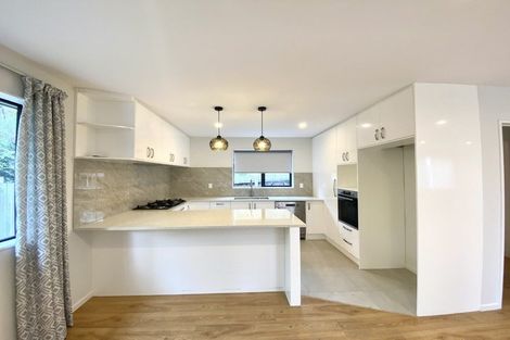 Photo of property in 39b Cutler Street, New Lynn, Auckland, 0600