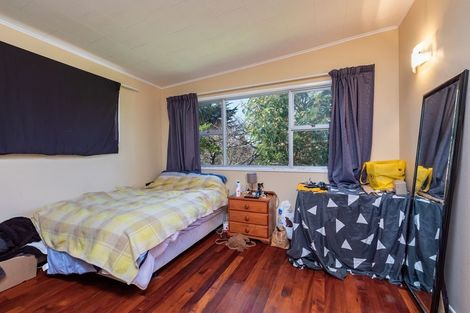Photo of property in 120 Renown Road, Raumati South, Paraparaumu, 5032
