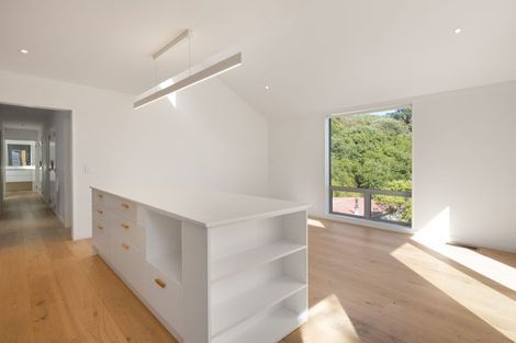 Photo of property in 129 Houghton Bay Road, Houghton Bay, Wellington, 6023