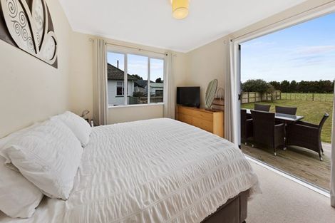 Photo of property in 31 Village Way, Ardmore, Papakura, 2582