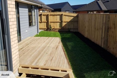 Photo of property in 5 Pohe Street, Waikanae, 5036