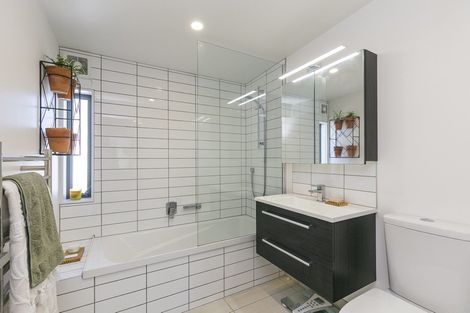 Photo of property in 15/7 Handyside Street, Tawa, Wellington, 5028