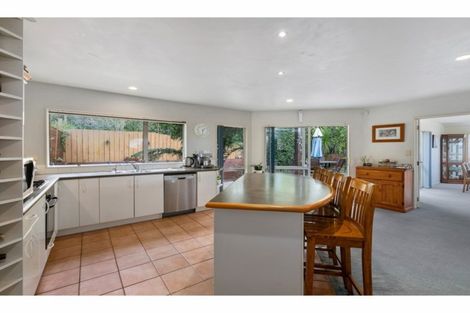 Photo of property in 22 Margaret Henry Crescent, Oteha, Auckland, 0632