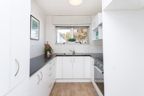 Photo of property in 42 Mays Road, St Albans, Christchurch, 8052