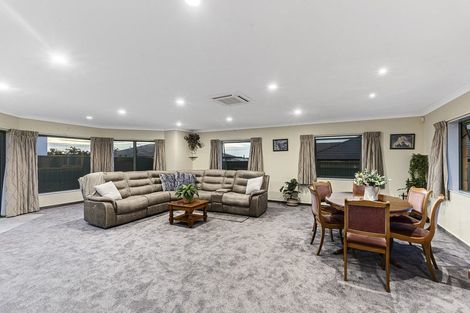 Photo of property in 11 Desmond Place, Bell Block, New Plymouth, 4312