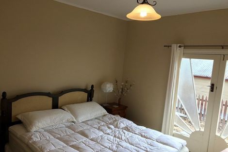 Photo of property in Rowan Cottage, 1674 Saint Bathans Loop Road, Saint Bathans, 9386