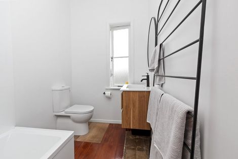 Photo of property in 77 Clarkin Road, Fairfield, Hamilton, 3214