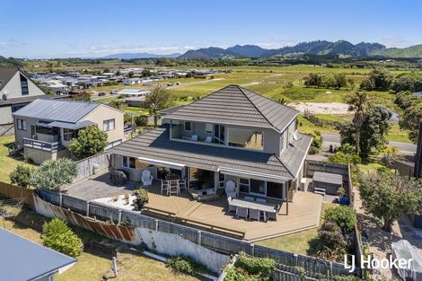 Photo of property in 11 Hanlen Avenue, Waihi Beach, 3611