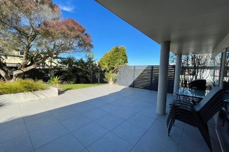 Photo of property in 126 Wiseley Road, West Harbour, Auckland, 0618