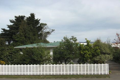 Photo of property in 71 Racecourse Road, Sockburn, Christchurch, 8042