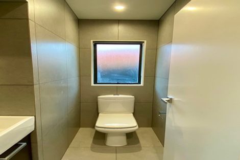 Photo of property in 78 Burswood Drive, Burswood, Auckland, 2013