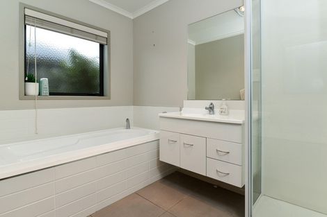 Photo of property in 8 Santiago Place, Flagstaff, Hamilton, 3210