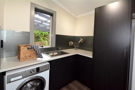 Photo of property in 307 Main South Road, Green Island, Dunedin, 9018